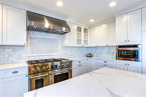 quartz countertops stainless steel cabinets|Pro Guide: Matching Quartz and Cabinet Colors .